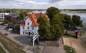 Traditionshaus By Zollenspieker Faehrhaus